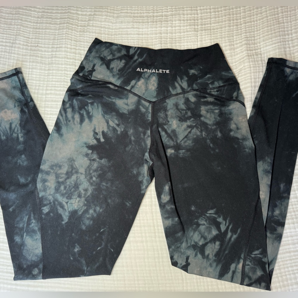 Alphalete Leggings